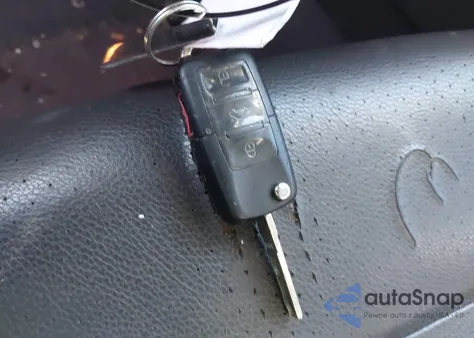 2006 Volkswagen Jetta 2.5 from USA, damaged, VIN 3VWRF71K66M759463